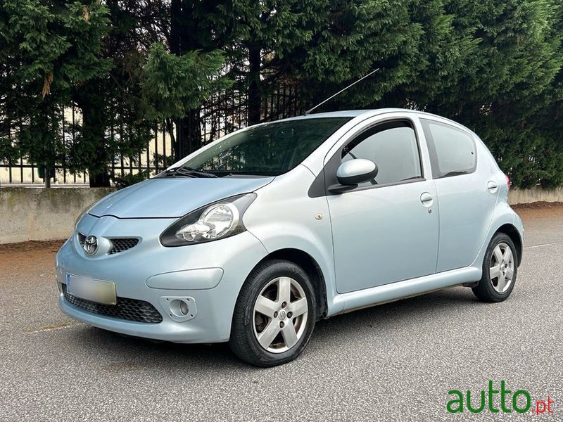 2006' Toyota Aygo 1.0 + Ac photo #1