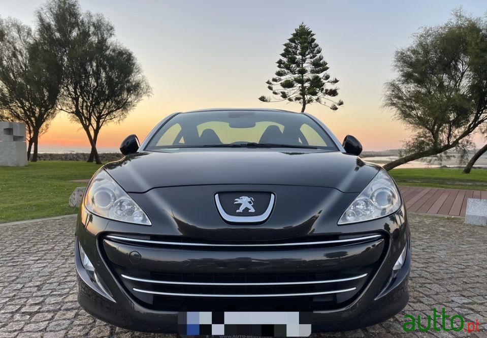 2012' Peugeot RCZ photo #2