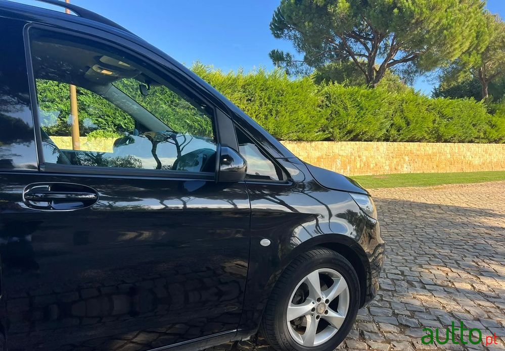 2015' Mercedes-Benz Vito photo #6