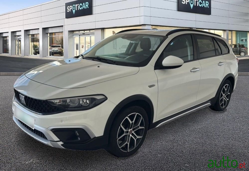 2023' Fiat Tipo Station Wagon Cross photo #1