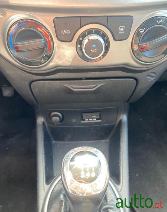 2013' Hyundai i20 photo #5