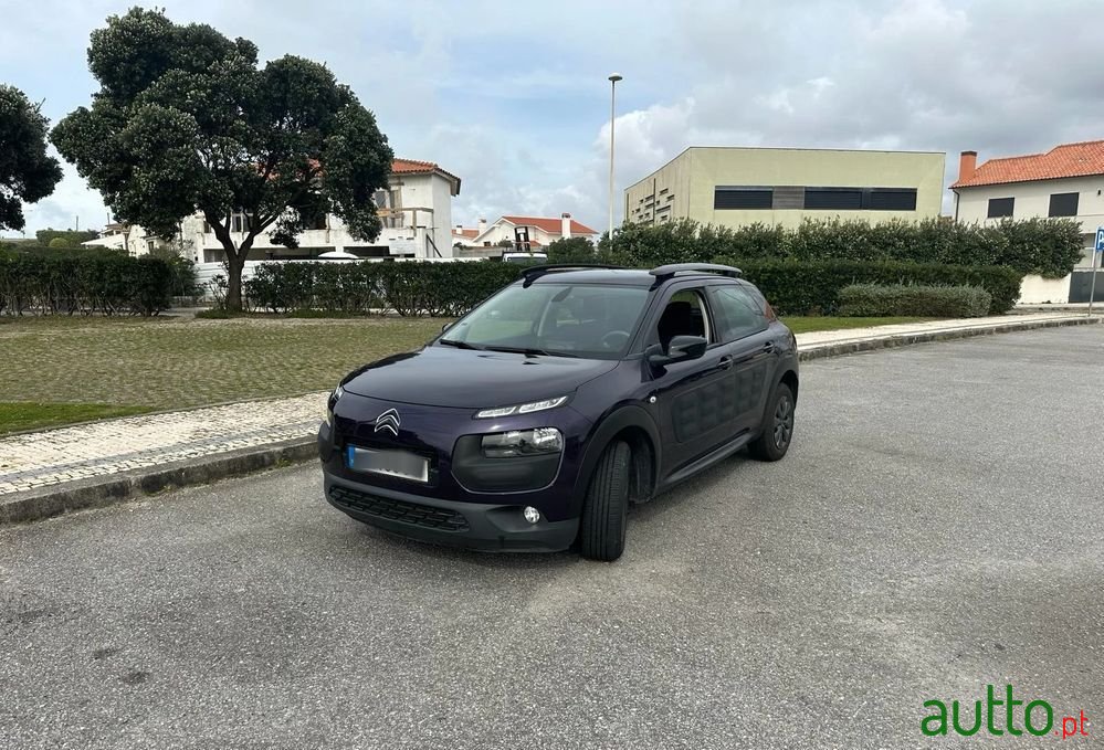 2015' Citroen C4 Cactus photo #1