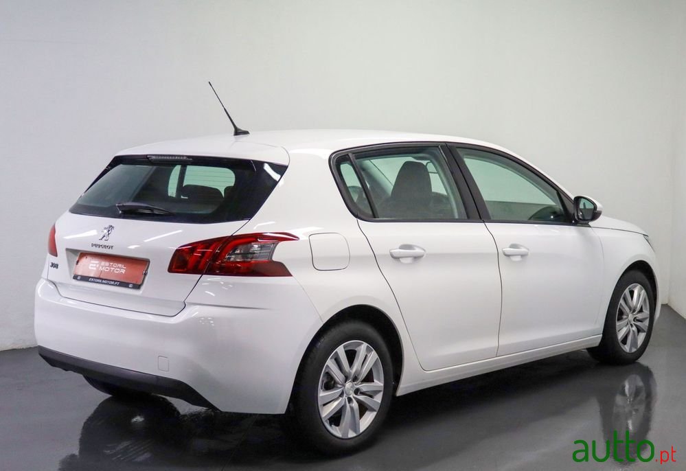 2019' Peugeot 308 photo #3