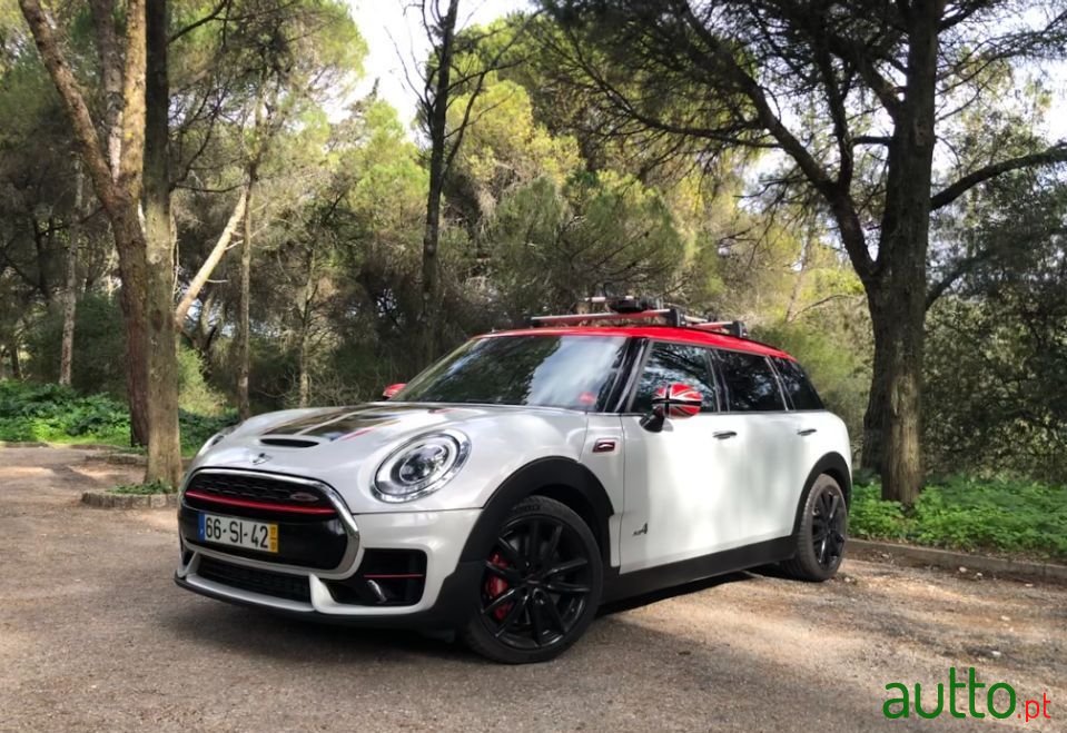 2017' MINI John Cooper Works photo #1