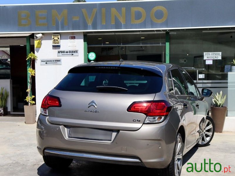 2017' Citroen C4 photo #6