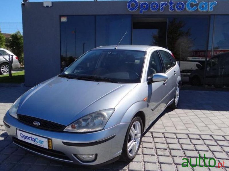 2002' Ford Focus 1.8 Tddi Trend photo #2