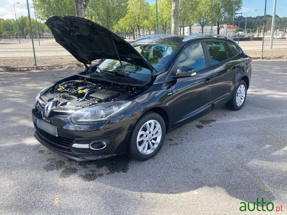 2016' Renault Megane Sport Tourer photo #1