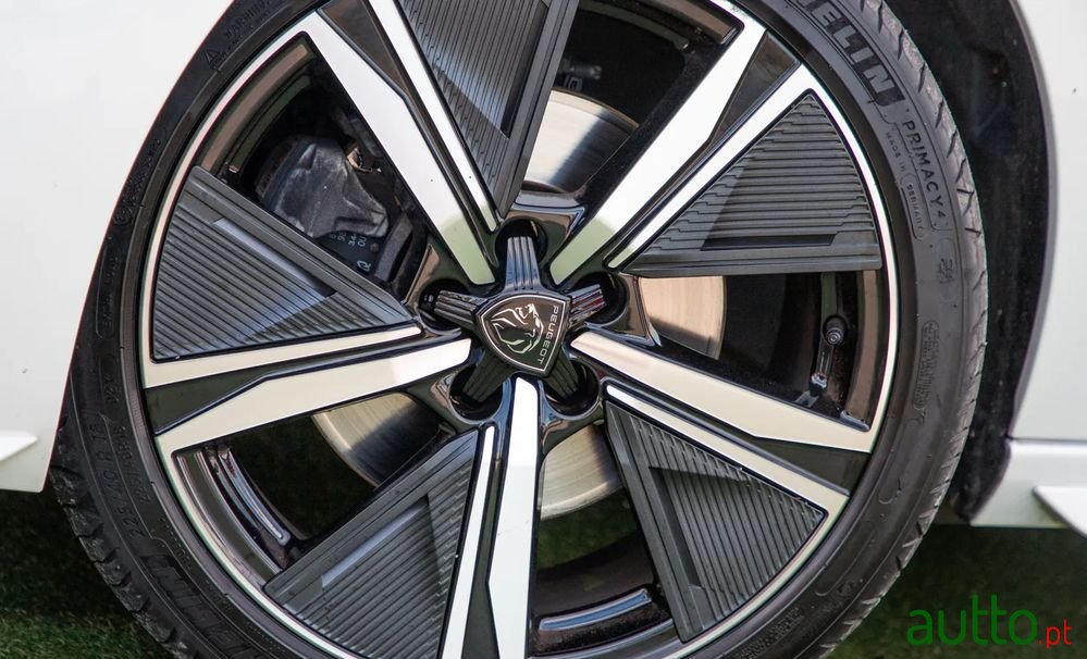 2022' Peugeot 308 photo #4