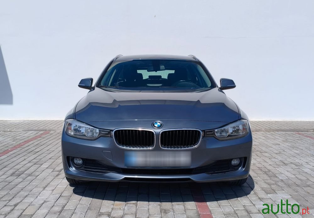 2013' BMW Série 3 D Line Modern photo #2