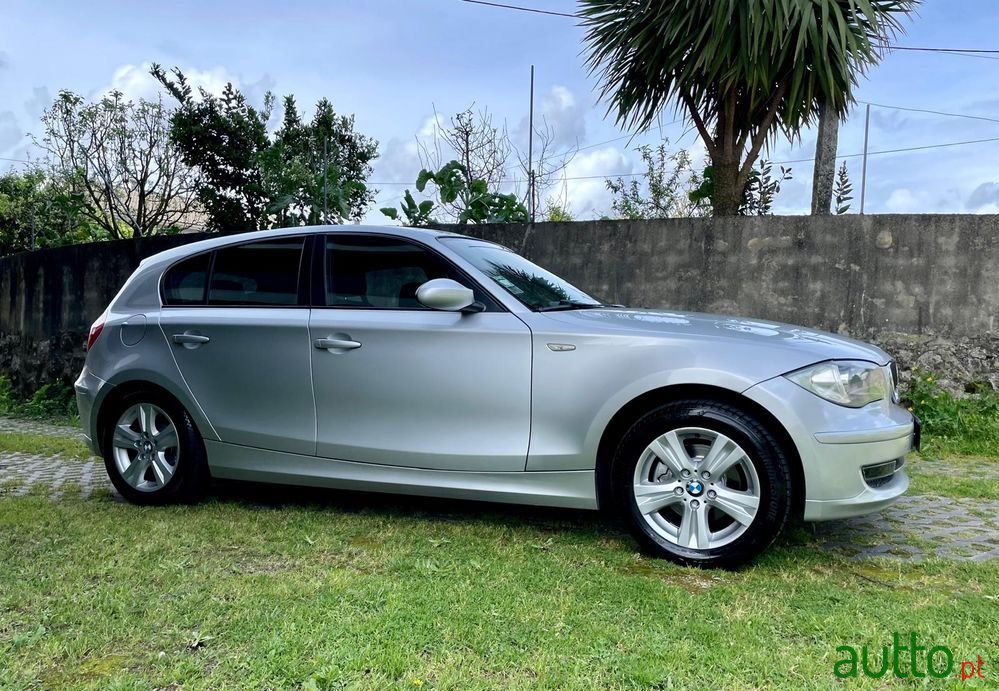 2009' BMW 118 D photo #4