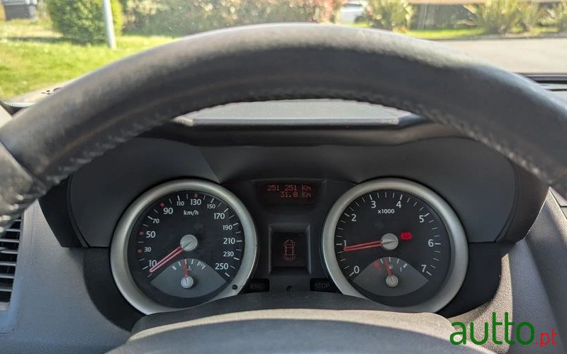 2003' Renault Megane Break photo #6