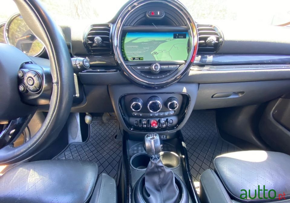 2016' MINI Clubman photo #5