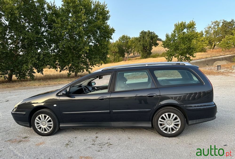 2004' Citroen C5 Tourer photo #4