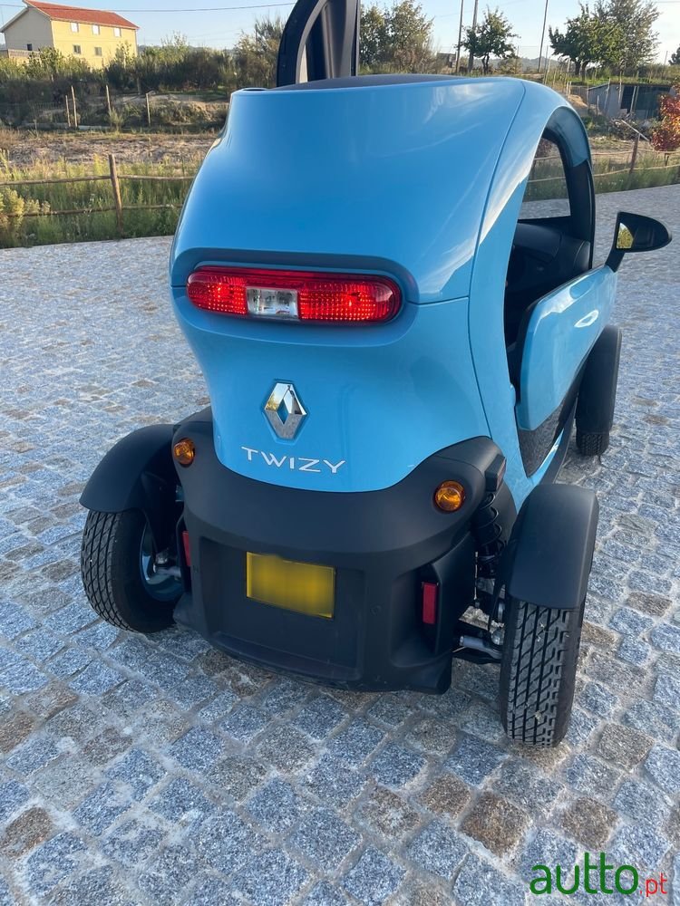 2020' Renault Twizy 80 Intens Blue photo #6
