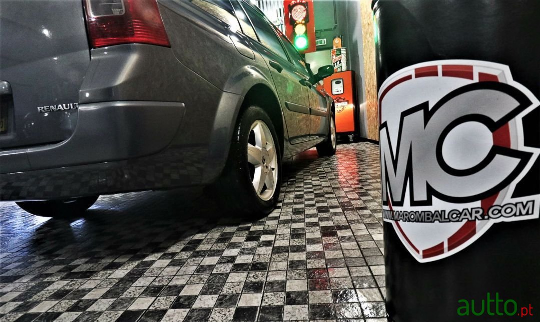 2007' Renault Megane Break photo #3