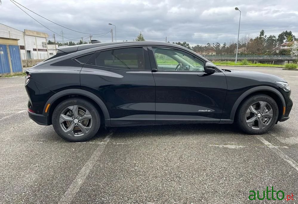 2021' Ford Mustang Mach-E Alargada photo #2