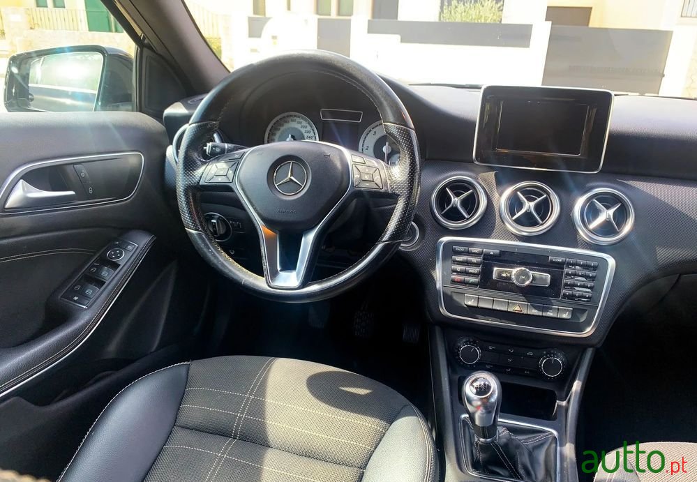 2013' Mercedes-Benz A 180 photo #5