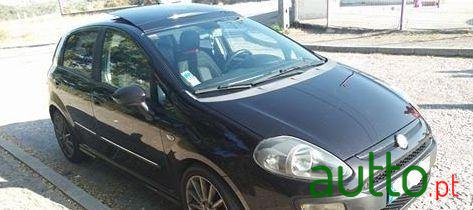 2010' Fiat Grande Punto 1.3 photo #2