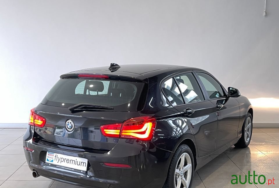 2017' BMW 116 photo #5