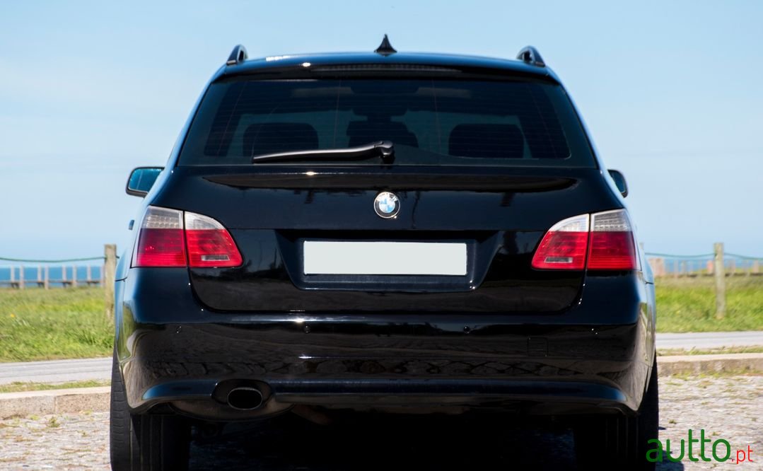 2008' BMW 520 photo #5