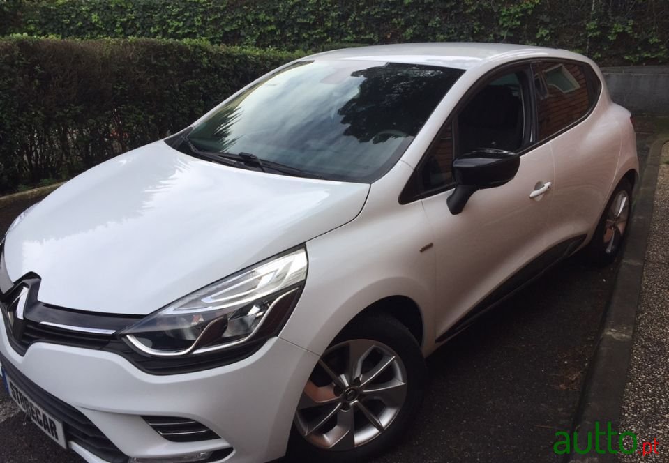 2017' Renault Clio photo #1
