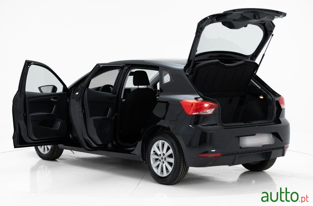 2023' SEAT Ibiza 1.0 Tsi Style photo #5