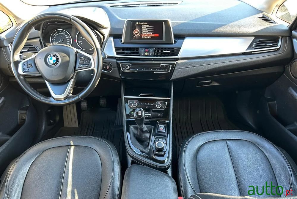 2015' BMW Série 2 D Line Luxury photo #5