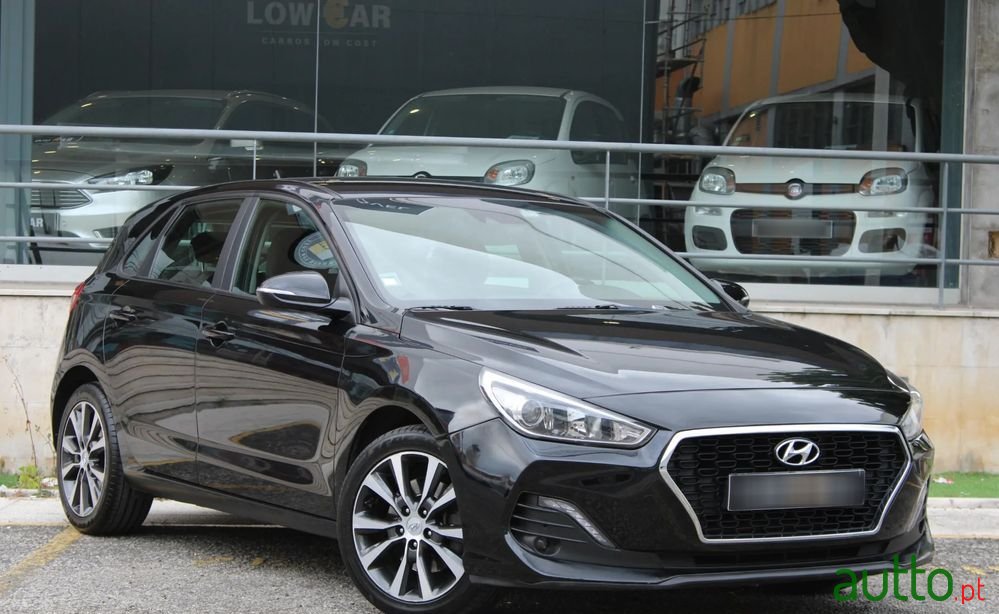 2019' Hyundai i30 1.6 Crdi Style Plus photo #1