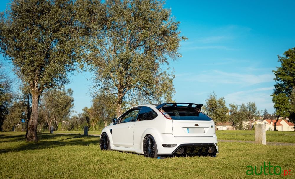 2009' Ford Focus 2.5 T Rs photo #5