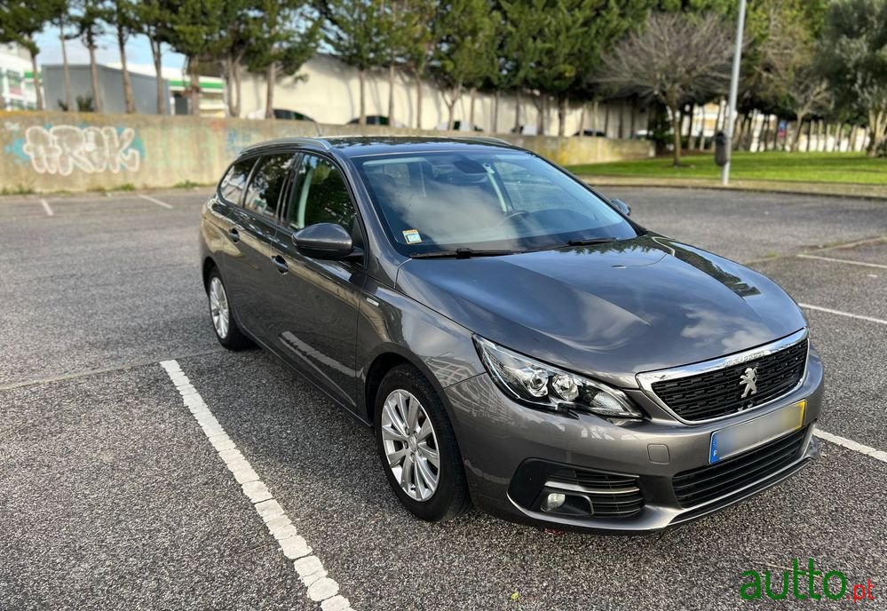 2019' Peugeot 308 Sw photo #1