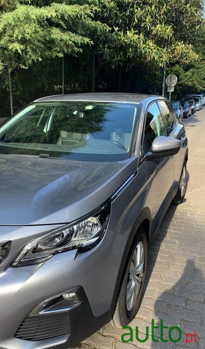 2017' Peugeot 3008 photo #2