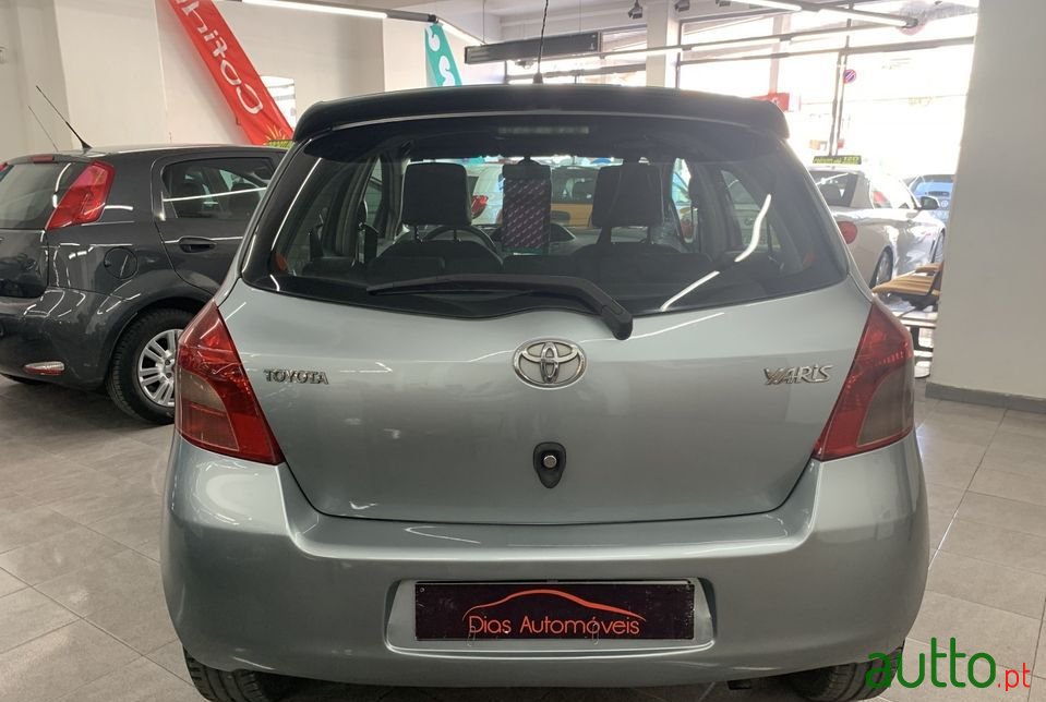 2006' Toyota Yaris photo #6