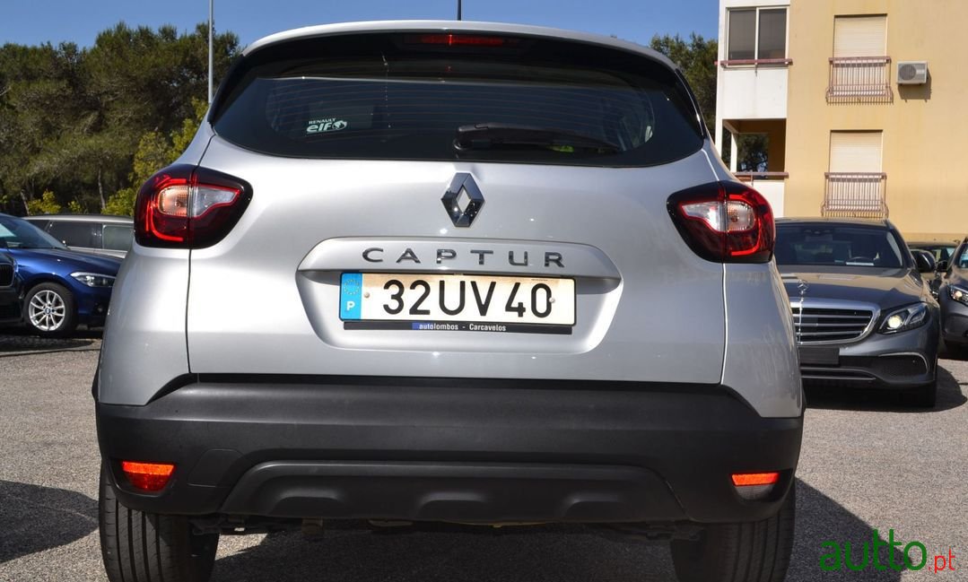 2018' Renault Captur photo #5
