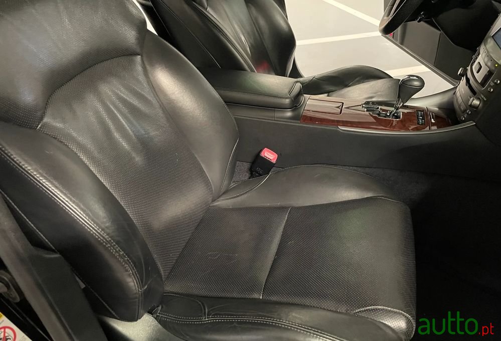 2009' Lexus IS 250 Luxury Line photo #2