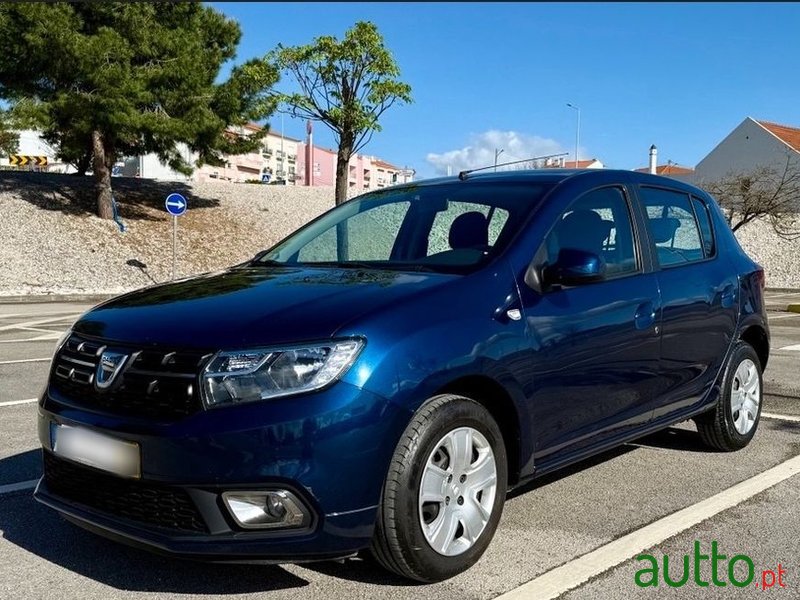 2017' Dacia Sandero Comfort photo #1