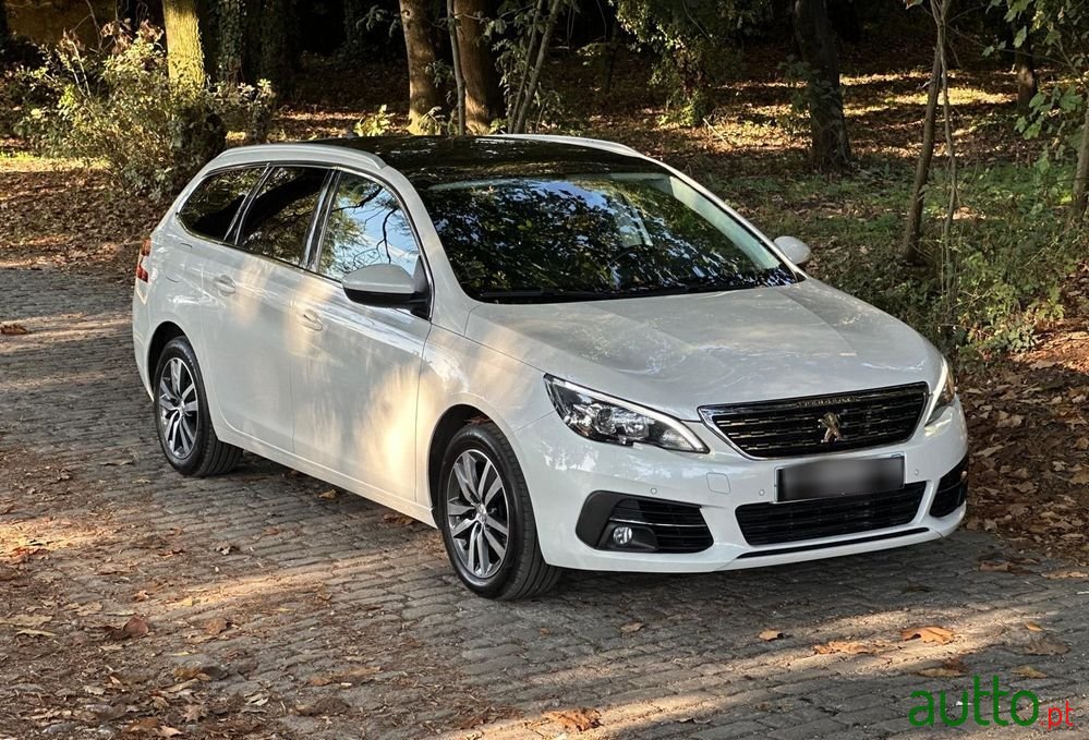 2019' Peugeot 308 photo #3