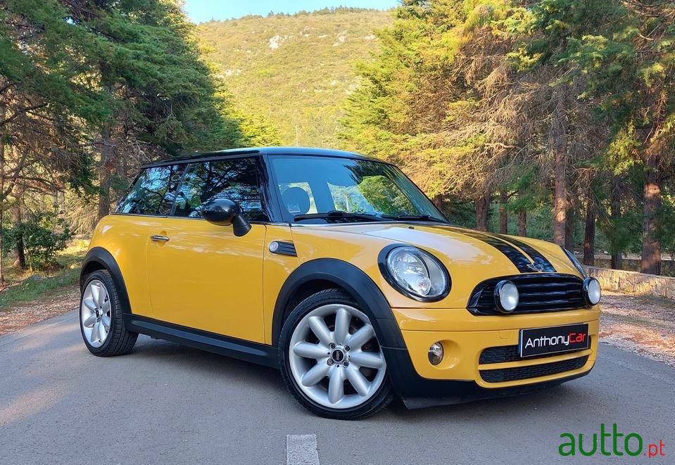 2008' MINI Cooper photo #1