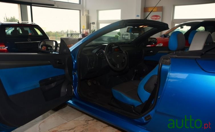 2005' Opel Tigra photo #4