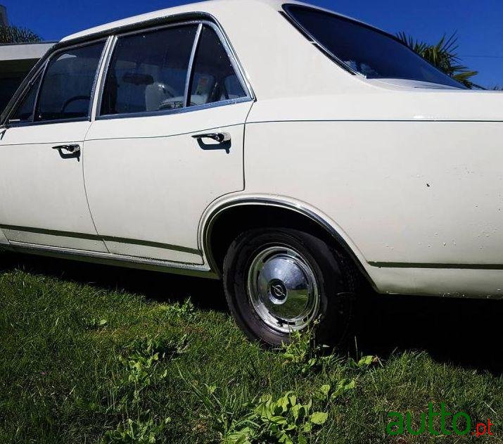 1969' Opel Rekord 1900 photo #1