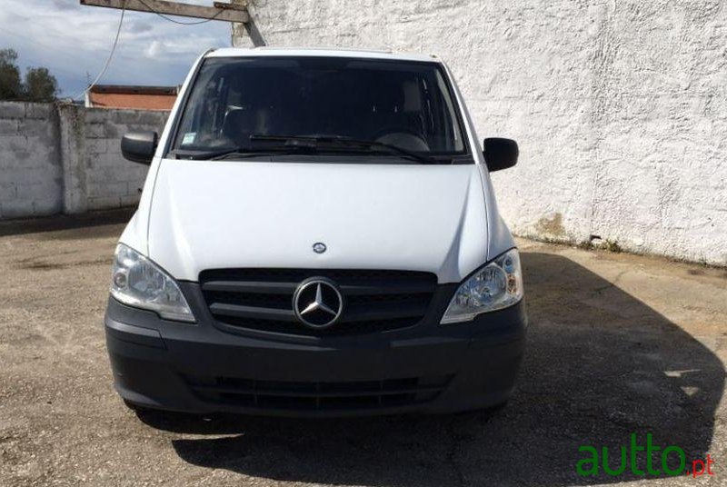 2011' Mercedes-Benz Vito photo #3