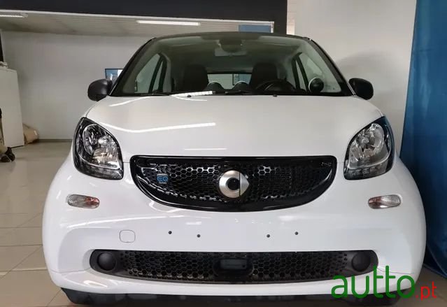 2019' Smart Fortwo Eq Perfect photo #4
