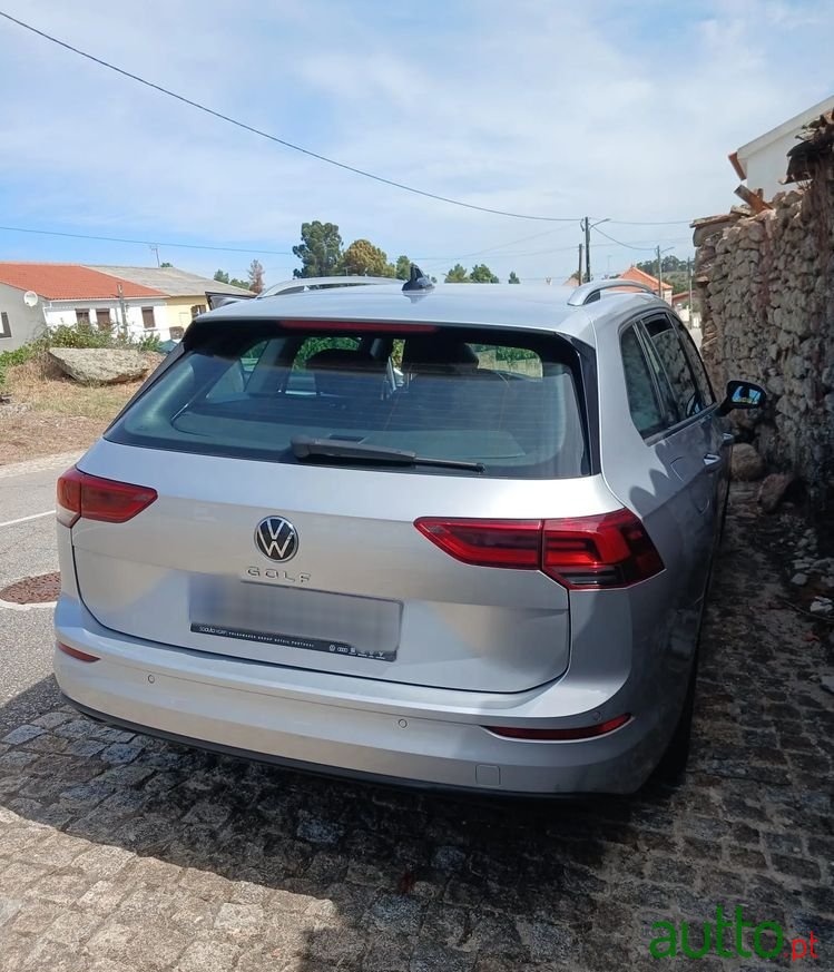 2023' Volkswagen Golf Variant photo #4
