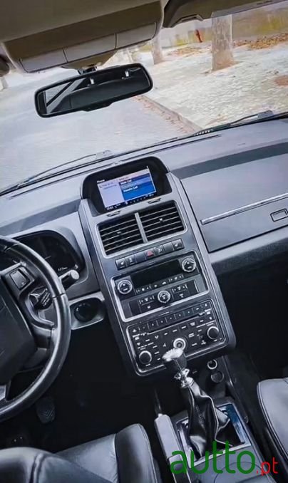 2010' Dodge Journey photo #6