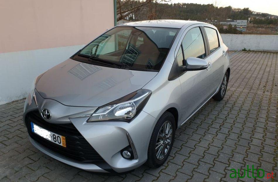 2019' Toyota Yaris photo #4