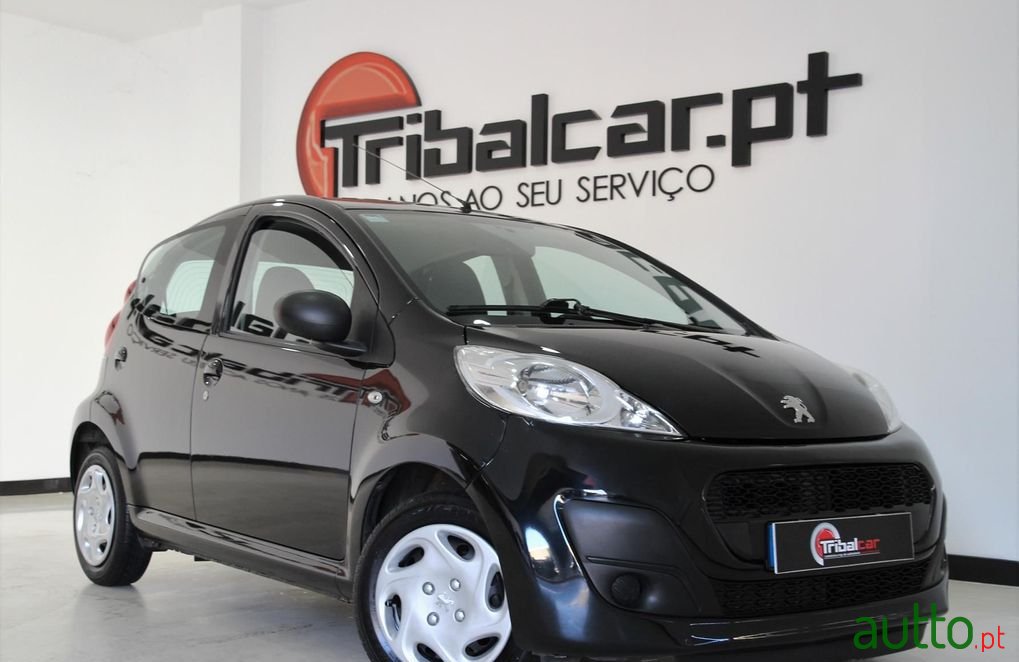 2012' Peugeot 107 photo #3