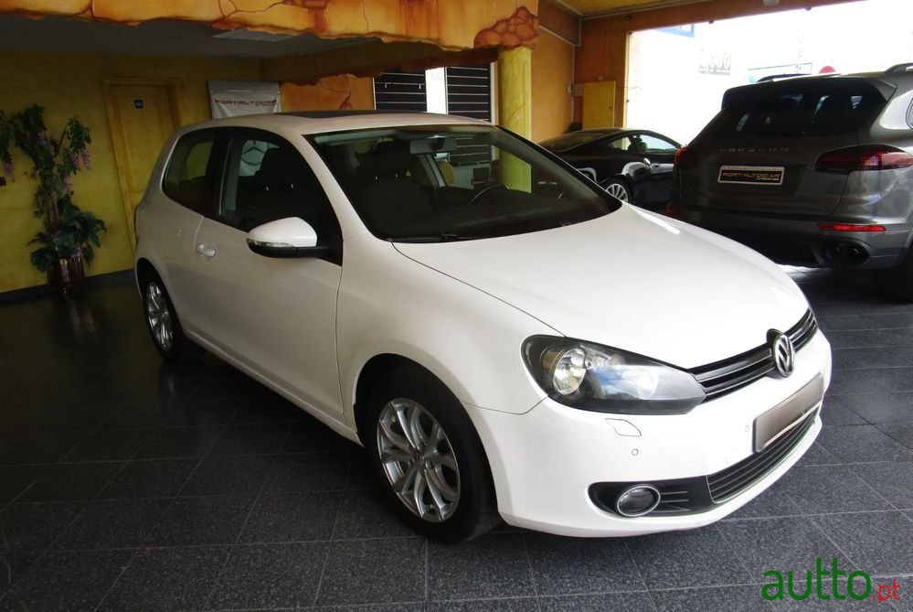 2012' Volkswagen Golf photo #3