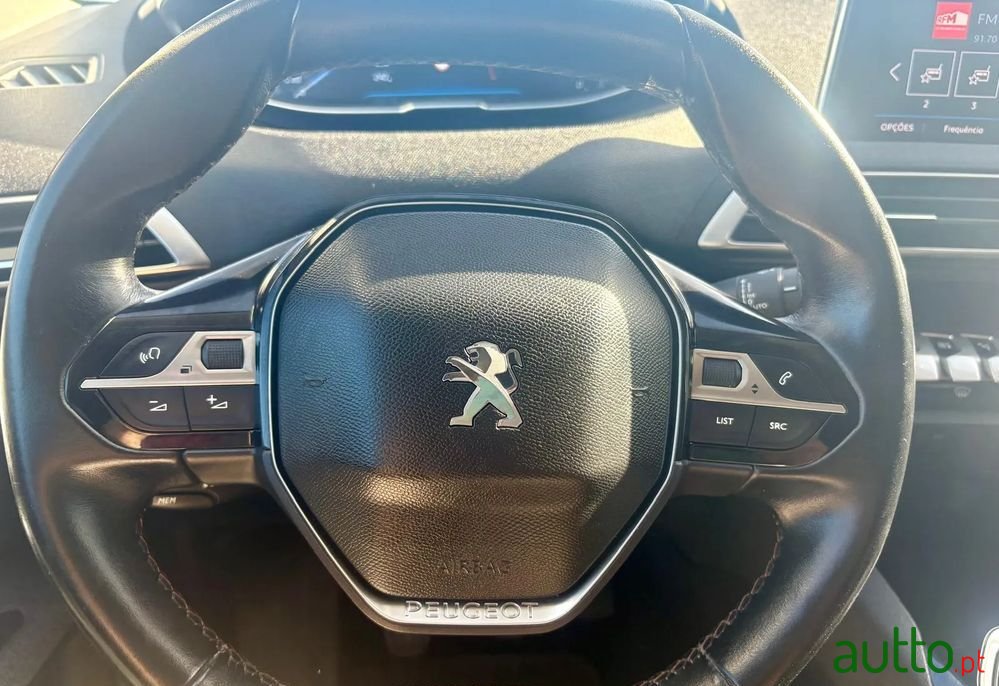 2017' Peugeot 3008 photo #6