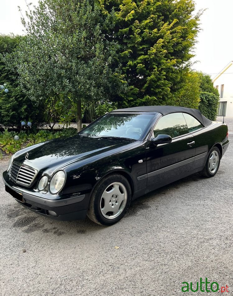 1999' Mercedes-Benz CLK 320 Elegance photo #1