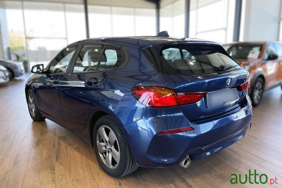 2020' BMW 118 photo #2