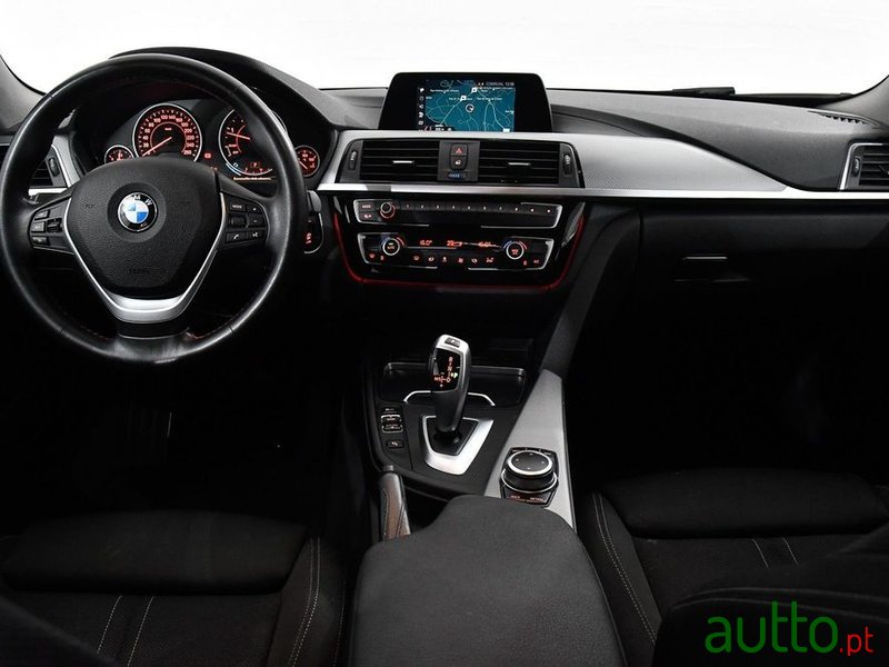 2019' BMW Série 4 D Advantage Auto photo #3